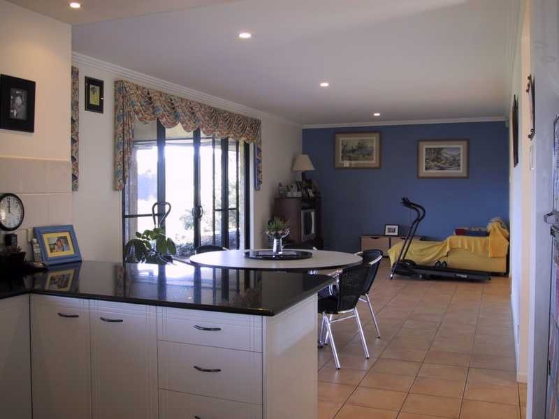 Brookfield QLD 4069