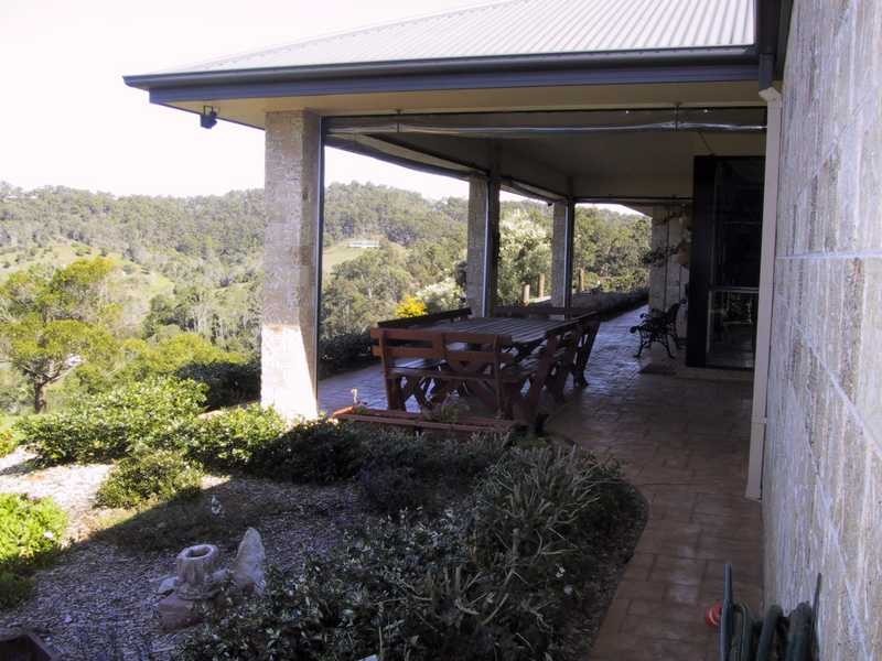 Brookfield QLD 4069