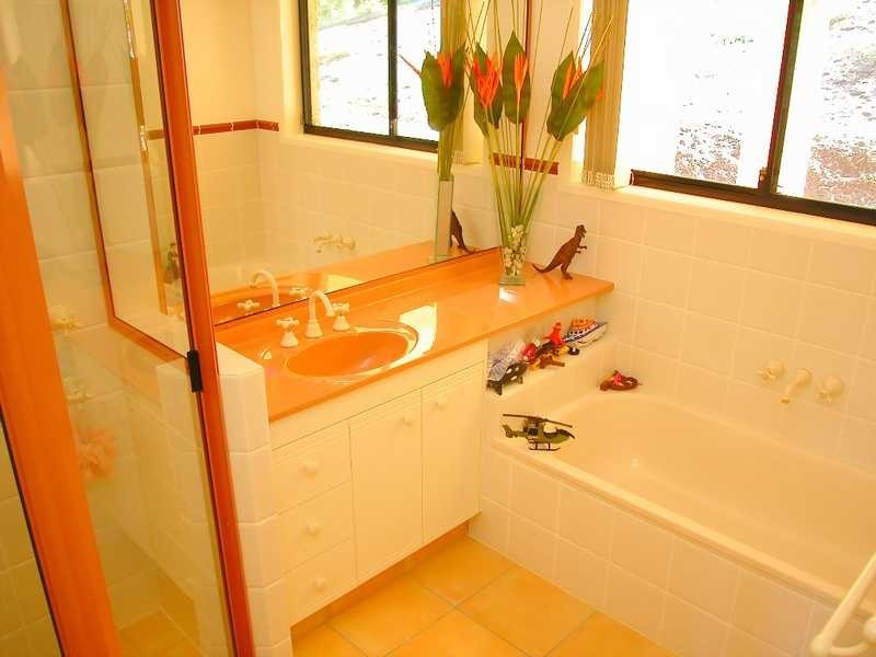 Brookfield QLD 4069