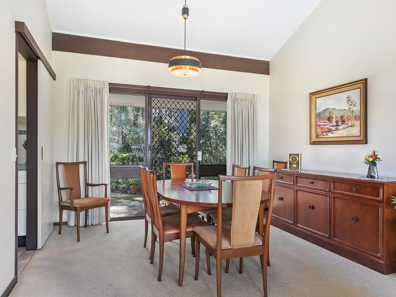 13 Ootana Street, Chapel Hill QLD 4069