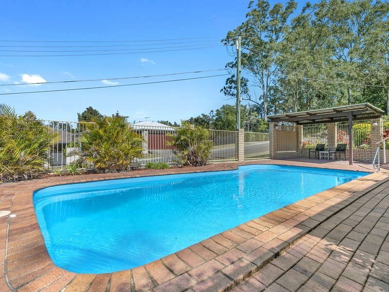 13 Ootana Street, Chapel Hill QLD 4069
