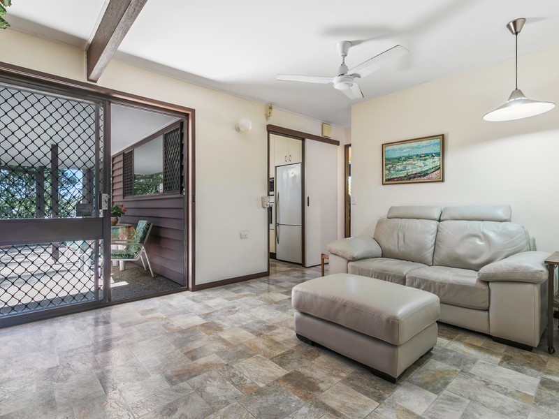 13 Ootana Street, Chapel Hill QLD 4069
