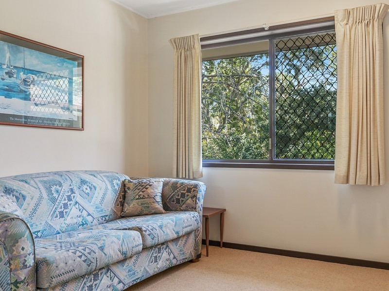 13 Ootana Street, Chapel Hill QLD 4069