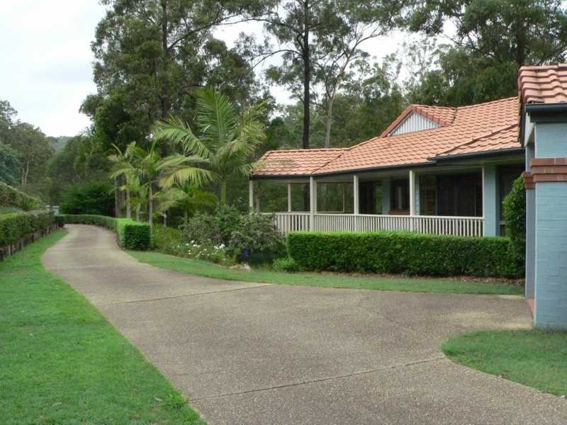 Kenmore Hills QLD 4069