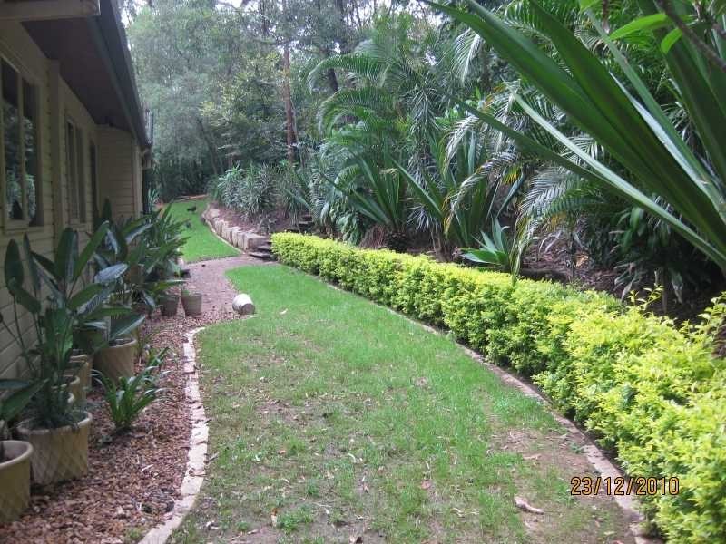 27 Spinkbrae Street, Fig Tree Pocket QLD 4069