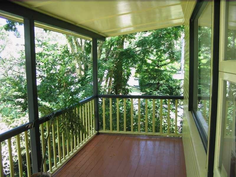 73 Moordale Street, Chapel Hill QLD 4069