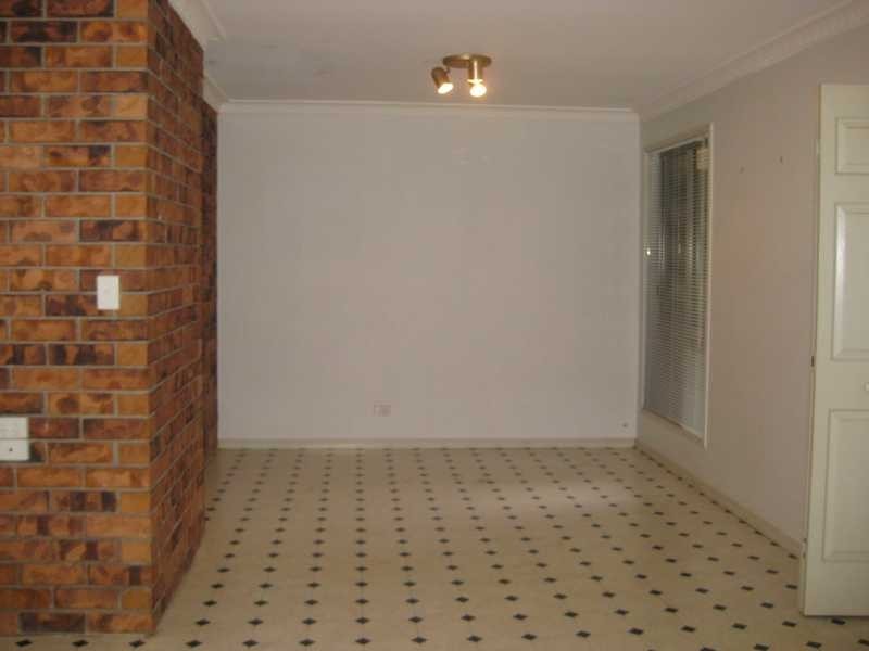 29 Wyndarra Street, Kenmore QLD 4069