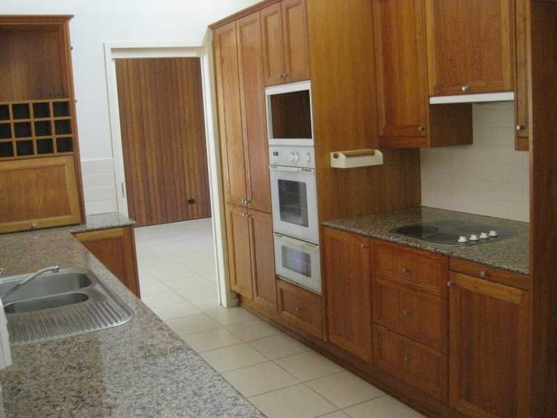 12 Dusk Street, Kenmore QLD 4069