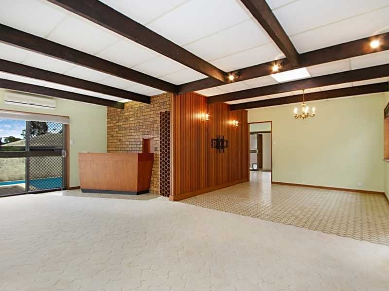 43 Kenmore Road, Kenmore QLD 4069