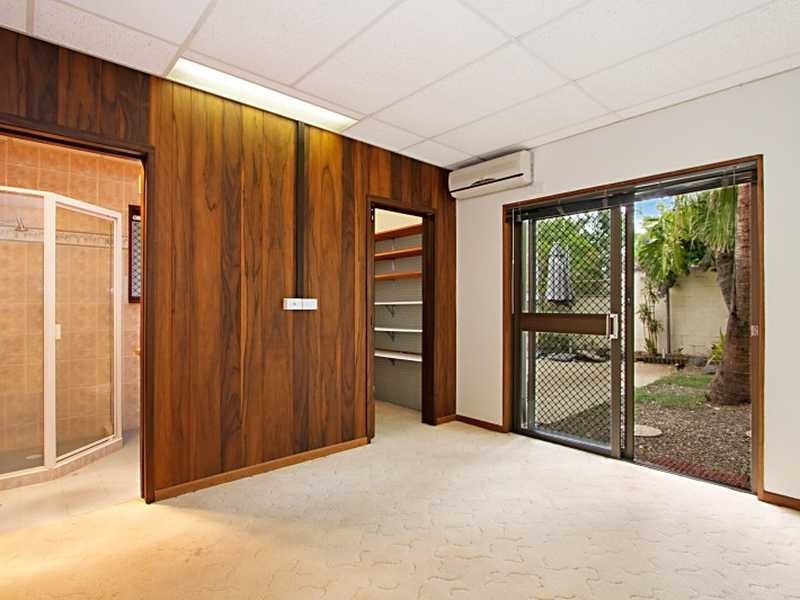 43 Kenmore Road, Kenmore QLD 4069