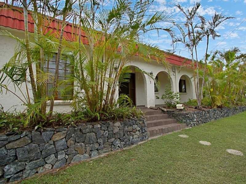 43 Kenmore Road, Kenmore QLD 4069