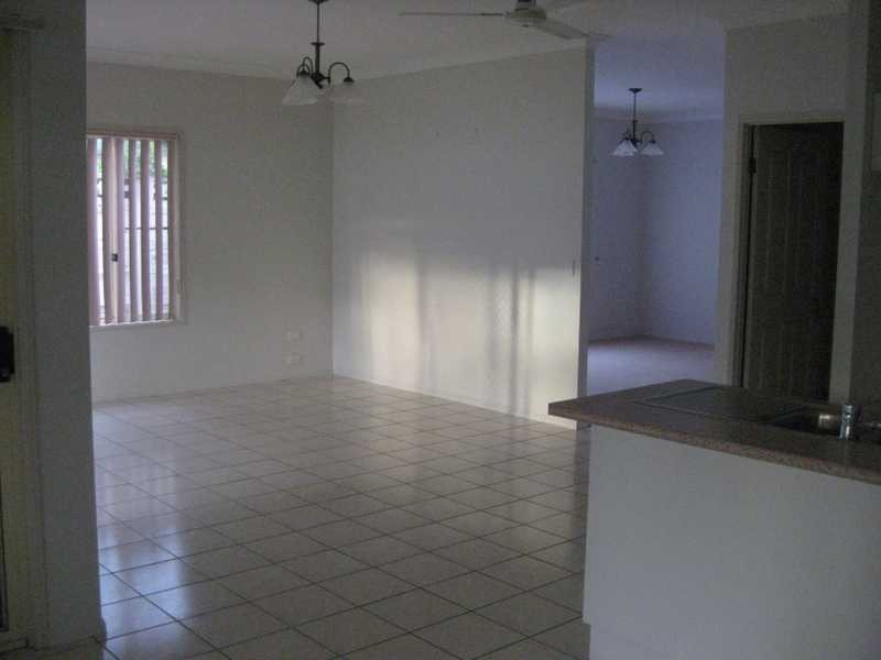 7 Jewel St, Kenmore QLD 4069