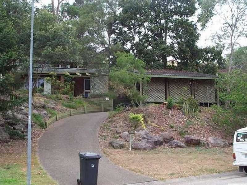 26 Burrumbuck Street, Chapel Hill QLD 4069
