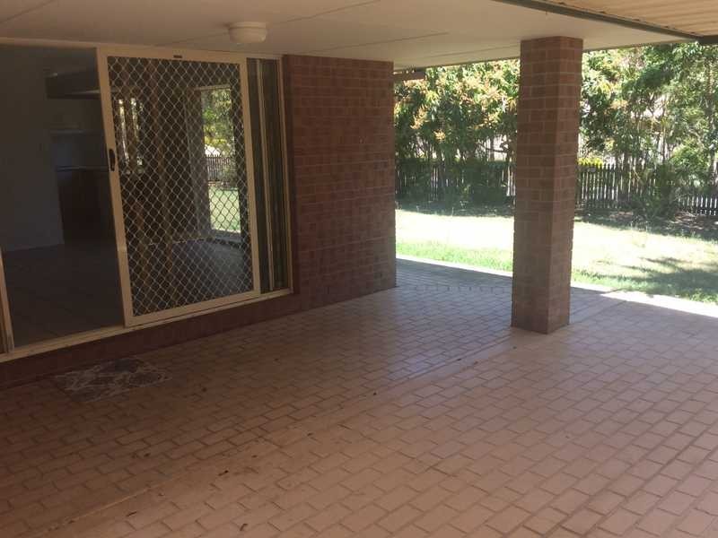 11 Palm Street, Kenmore QLD 4069