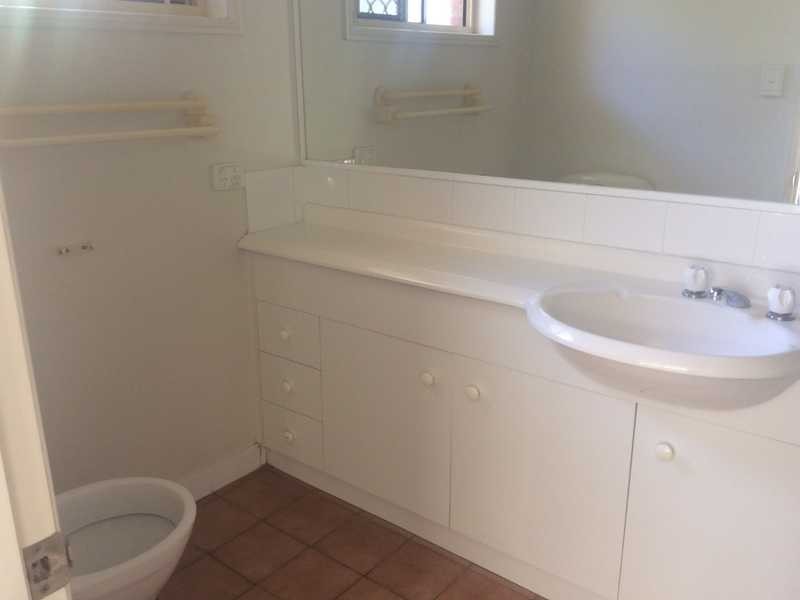 11 Palm Street, Kenmore QLD 4069