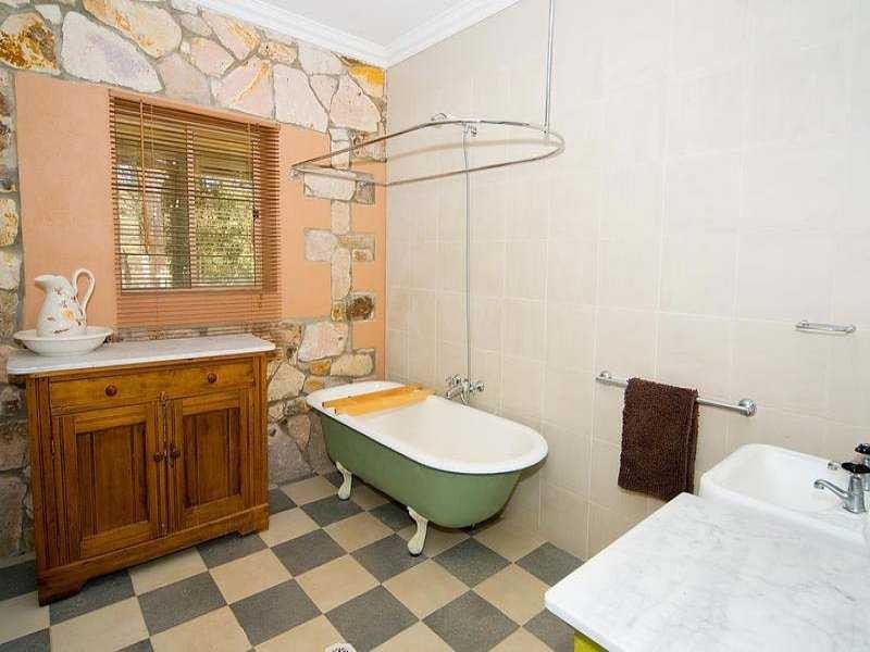Lot 4, 906 Upper Brookfield Road, Upper Brookfield QLD 4069