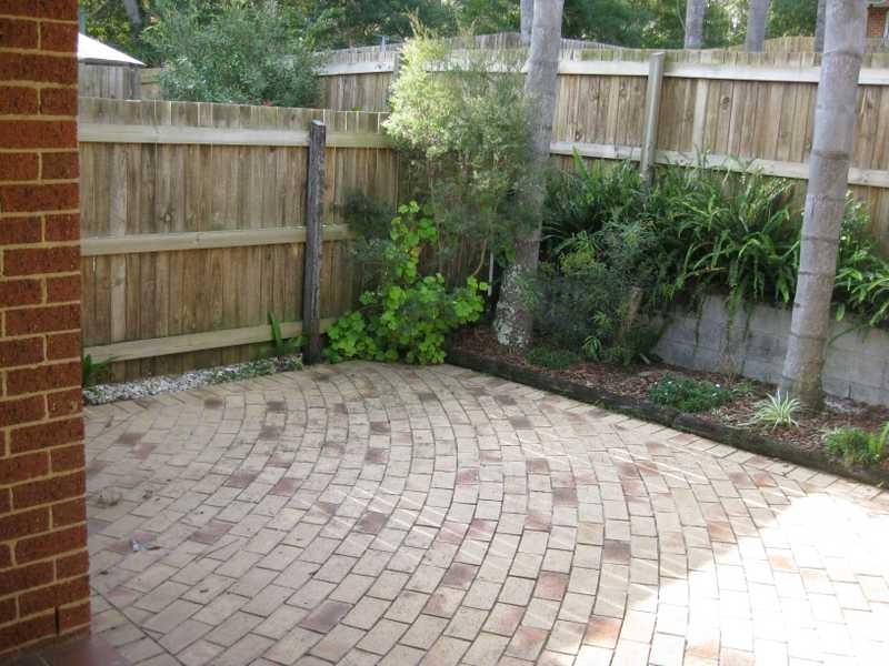 Unit 8/67 Brookfield Road, Kenmore QLD 4069