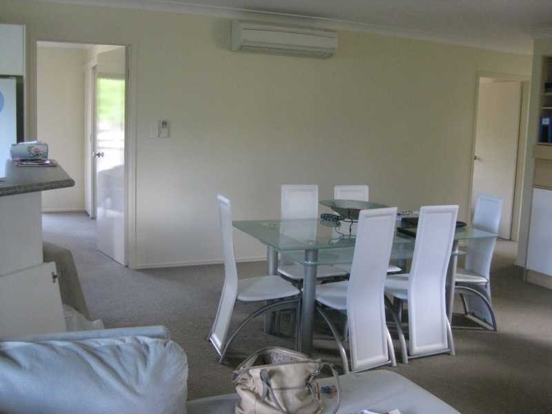 Unit 2/11 Holland Street, Toowong QLD 4066