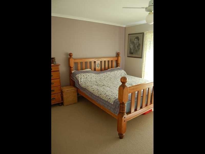 5 Sapphire Court, Kenmore QLD 4069