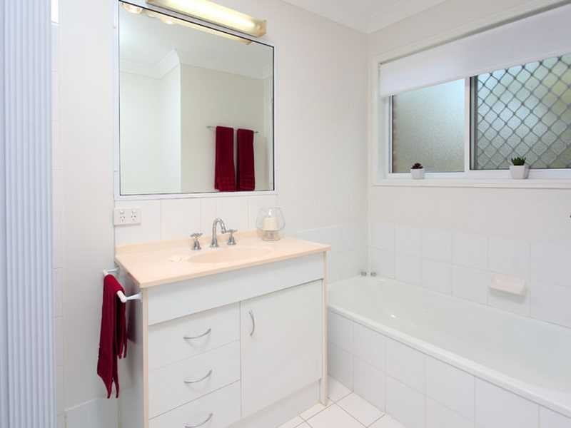 Unit 11/67 Brookfield Road, Kenmore QLD 4069