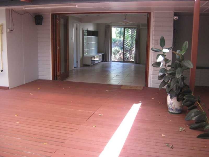 74 Brookfield Road, Kenmore QLD 4069