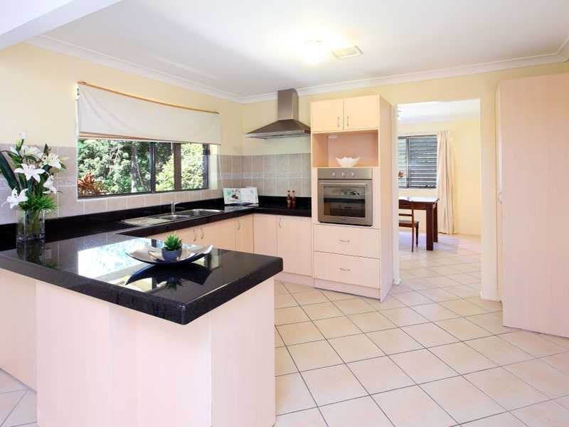 14 Halimah Street, Chapel Hill QLD 4069