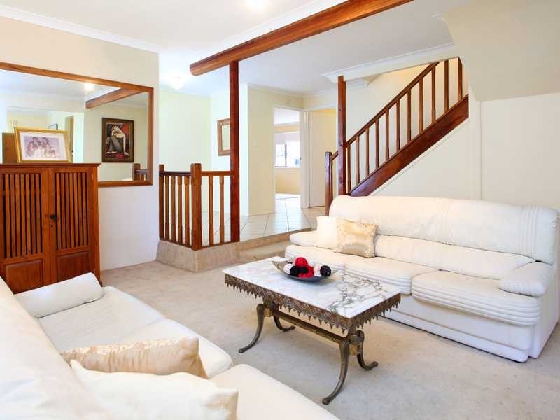 14 Halimah Street, Chapel Hill QLD 4069