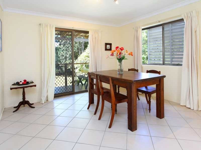 14 Halimah Street, Chapel Hill QLD 4069
