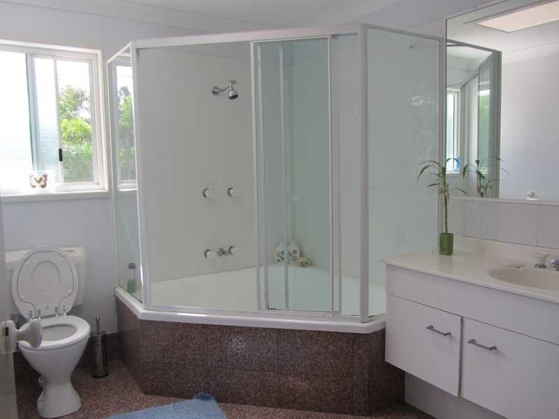 175 Chapel Hill Road, Chapel Hill QLD 4069