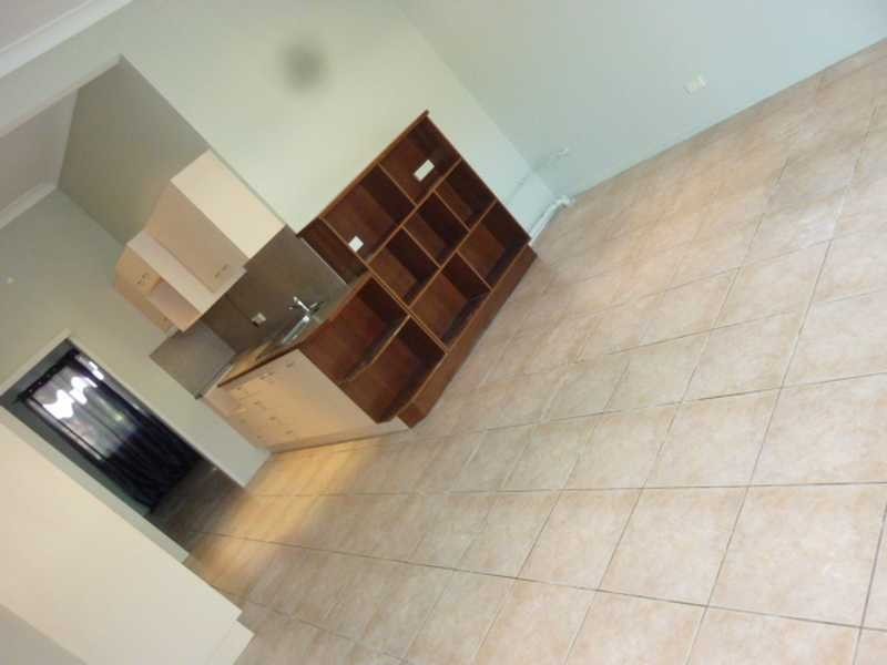 28 Cromarty Street, Kenmore QLD 4069