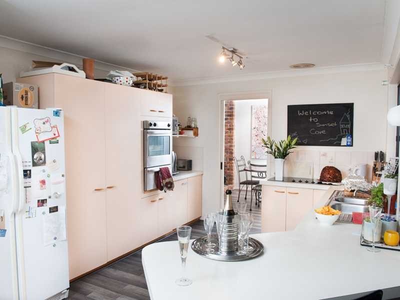 113 Sunset Street, Kenmore QLD 4069