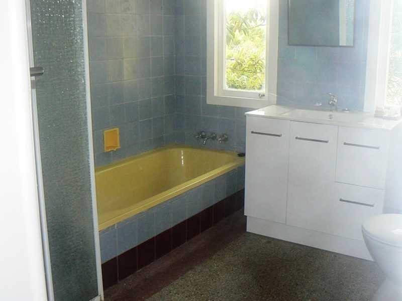 28 ALMAY STREET, Kenmore QLD 4069