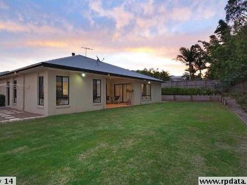 32 Serene Place, Fig Tree Pocket QLD 4069