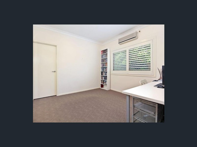 21 Mirbelia Street, Kenmore Hills QLD 4069