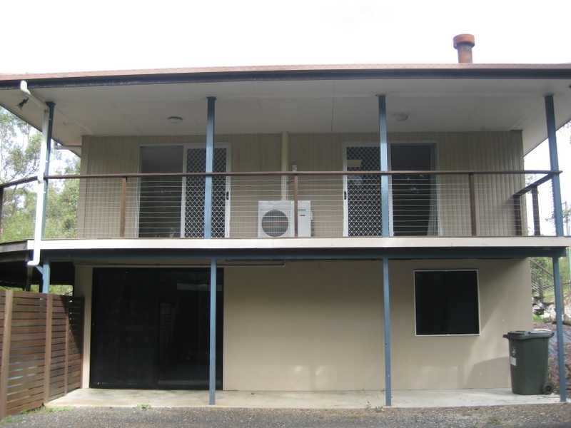 6 Vyner Street, Pinjarra Hills QLD 4069