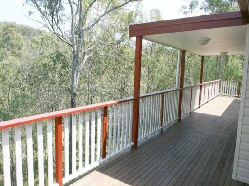 52 Banksia Road, Mount Crosby QLD 4306