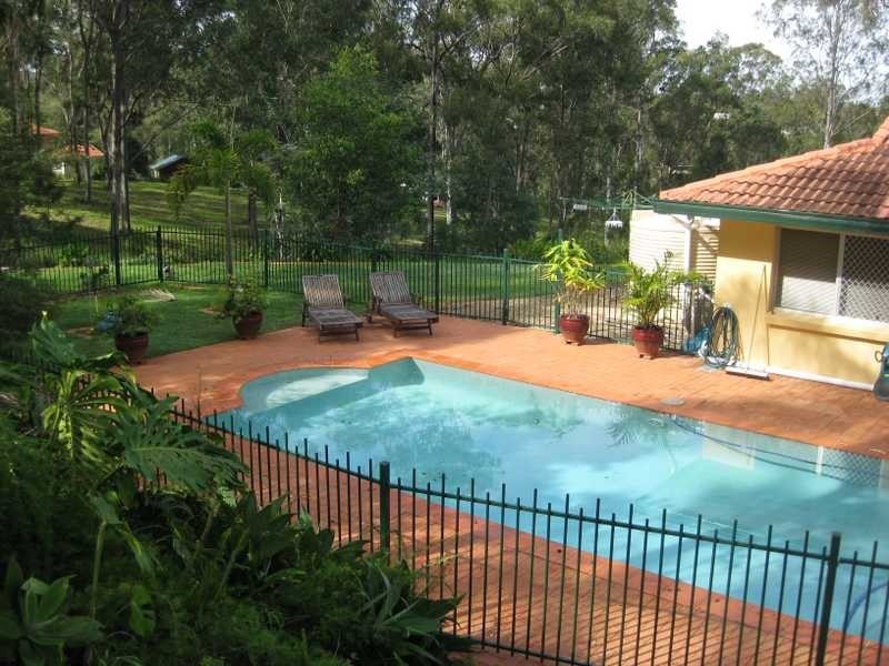 Kenmore Hills QLD 4069