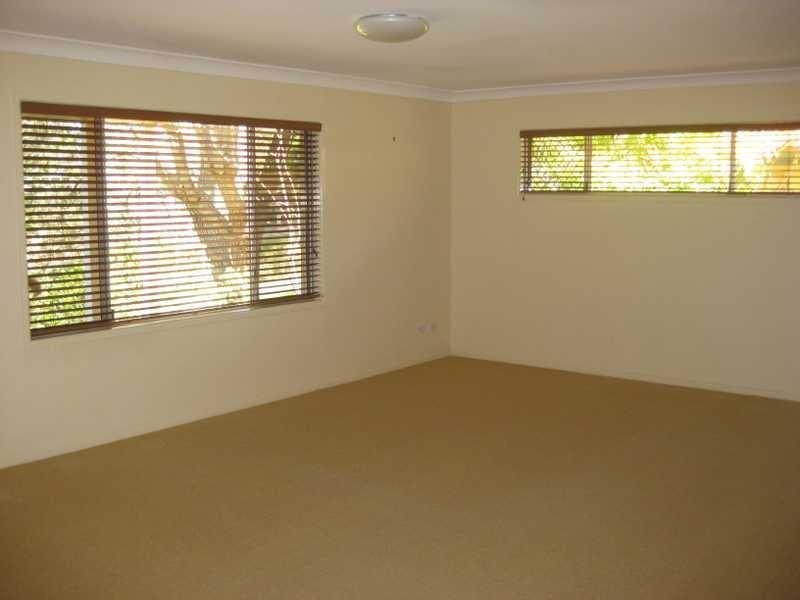 Kenmore Hills QLD 4069