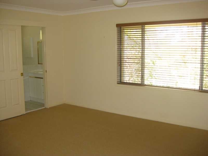 Kenmore Hills QLD 4069