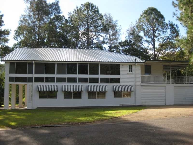 Brookfield QLD 4069
