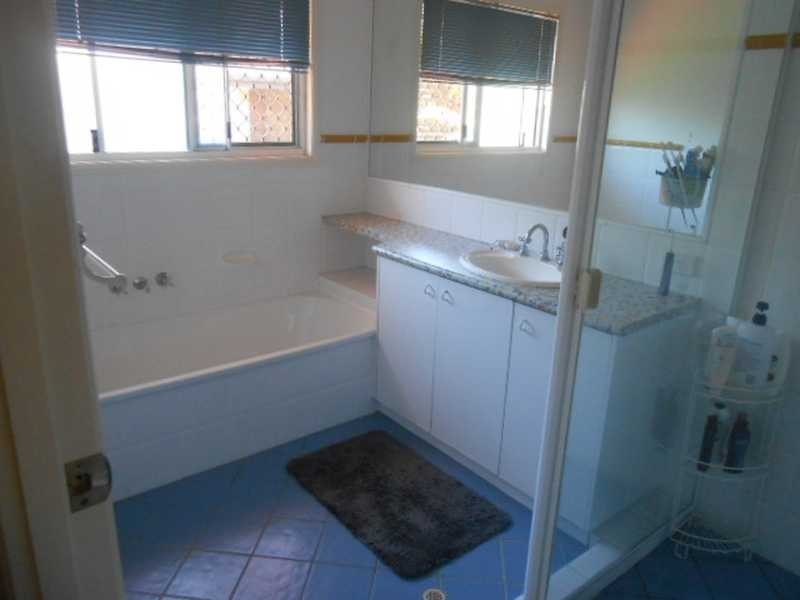 52 Mirbelia Street, Kenmore QLD 4069