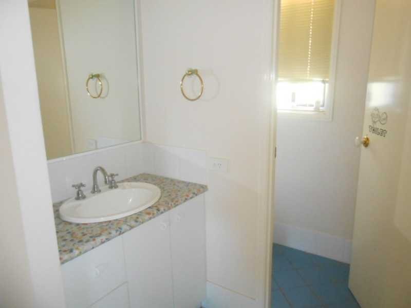 52 Mirbelia Street, Kenmore QLD 4069