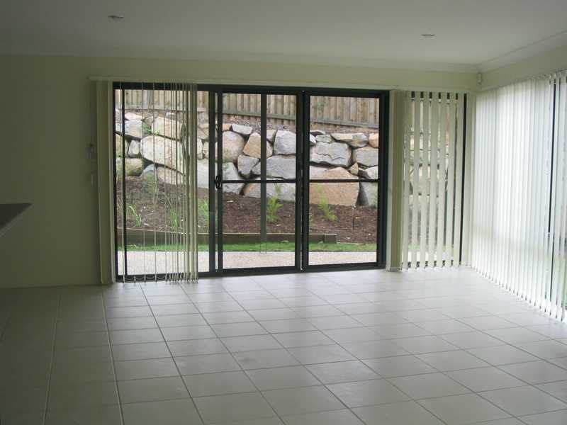 3 Lomandra Place, Chapel Hill QLD 4069