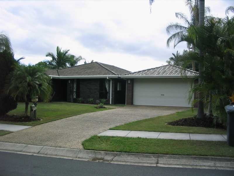 48 Tillbrook St, Chapel Hill QLD 4069