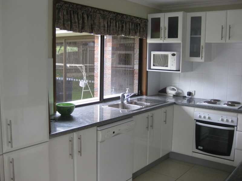 48 Tillbrook St, Chapel Hill QLD 4069