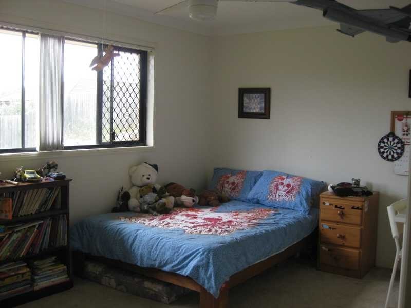 36 Golden Crest Place, Bellbowrie QLD 4070