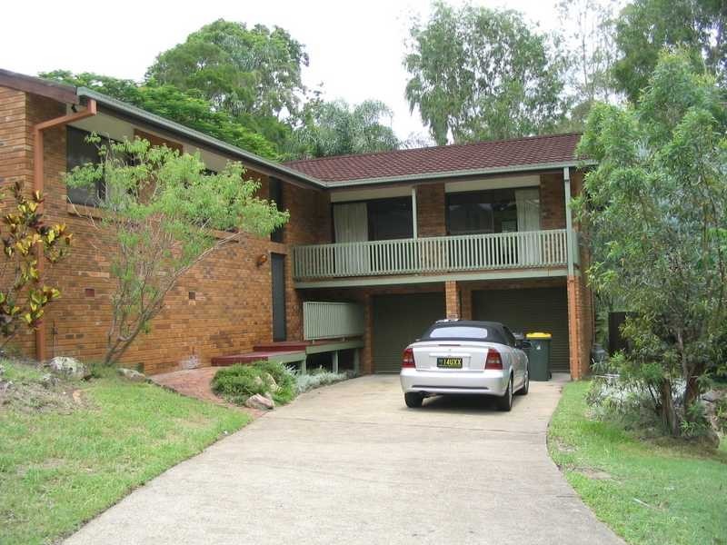 65 Goolman Street, Chapel Hill QLD 4069