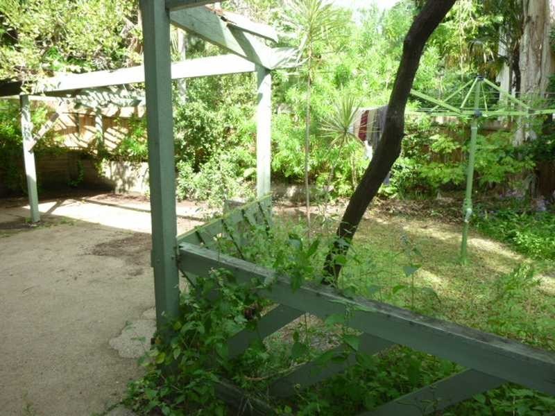 65 Goolman Street, Chapel Hill QLD 4069