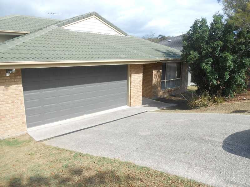 54 Lagoon Cres, Bellbowrie QLD 4070