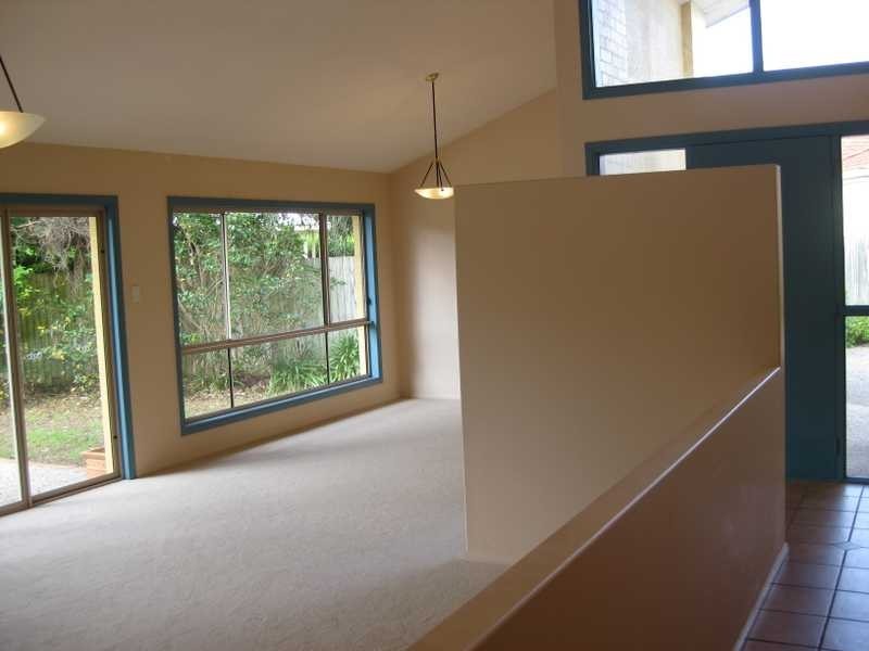 36 Blackbutt Place, Brookfield QLD 4069